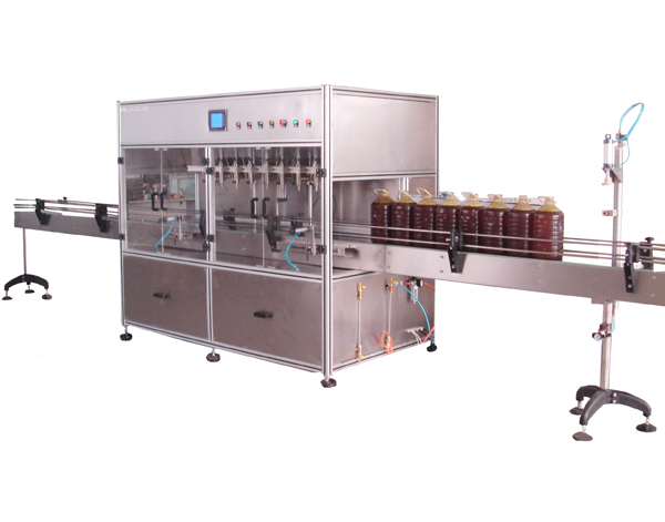 新型小包裝八頭食用油灌裝機(jī)